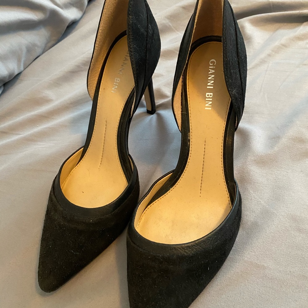 Gianni bini black suede heels